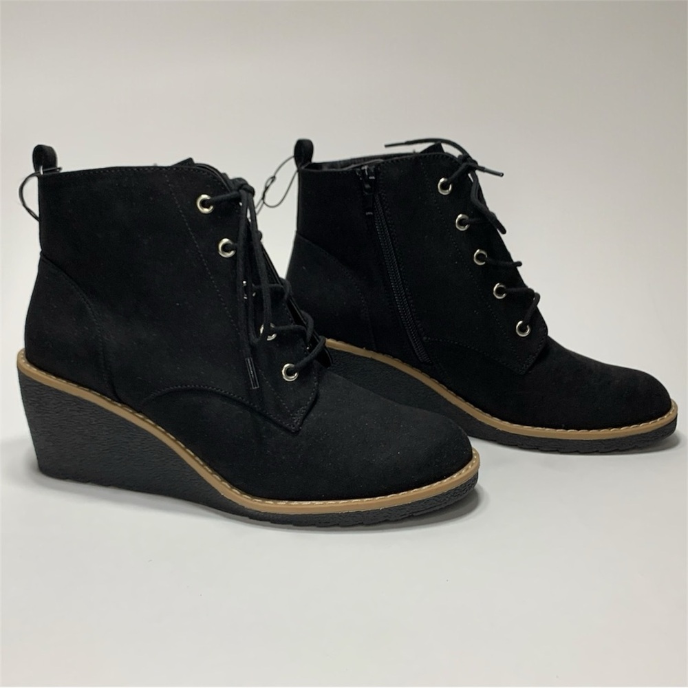a.n.a Women's Lace-Up Black Ankle Booties Inside Zip Closure Memory Foam Size 8